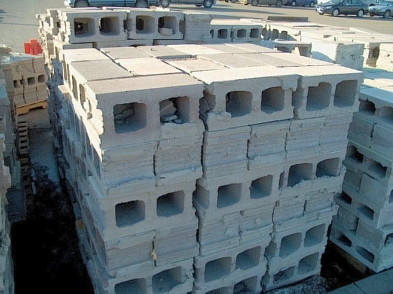 Concrete block - Wikipedia