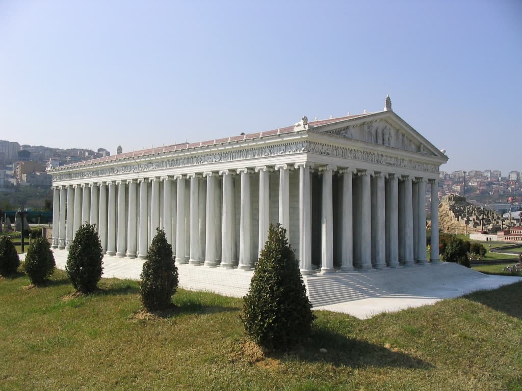 Temple d'Artémis à Éphèse — Wikipédia