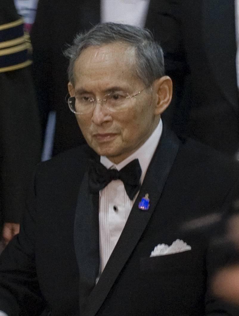 Rama IX — Wikipédia