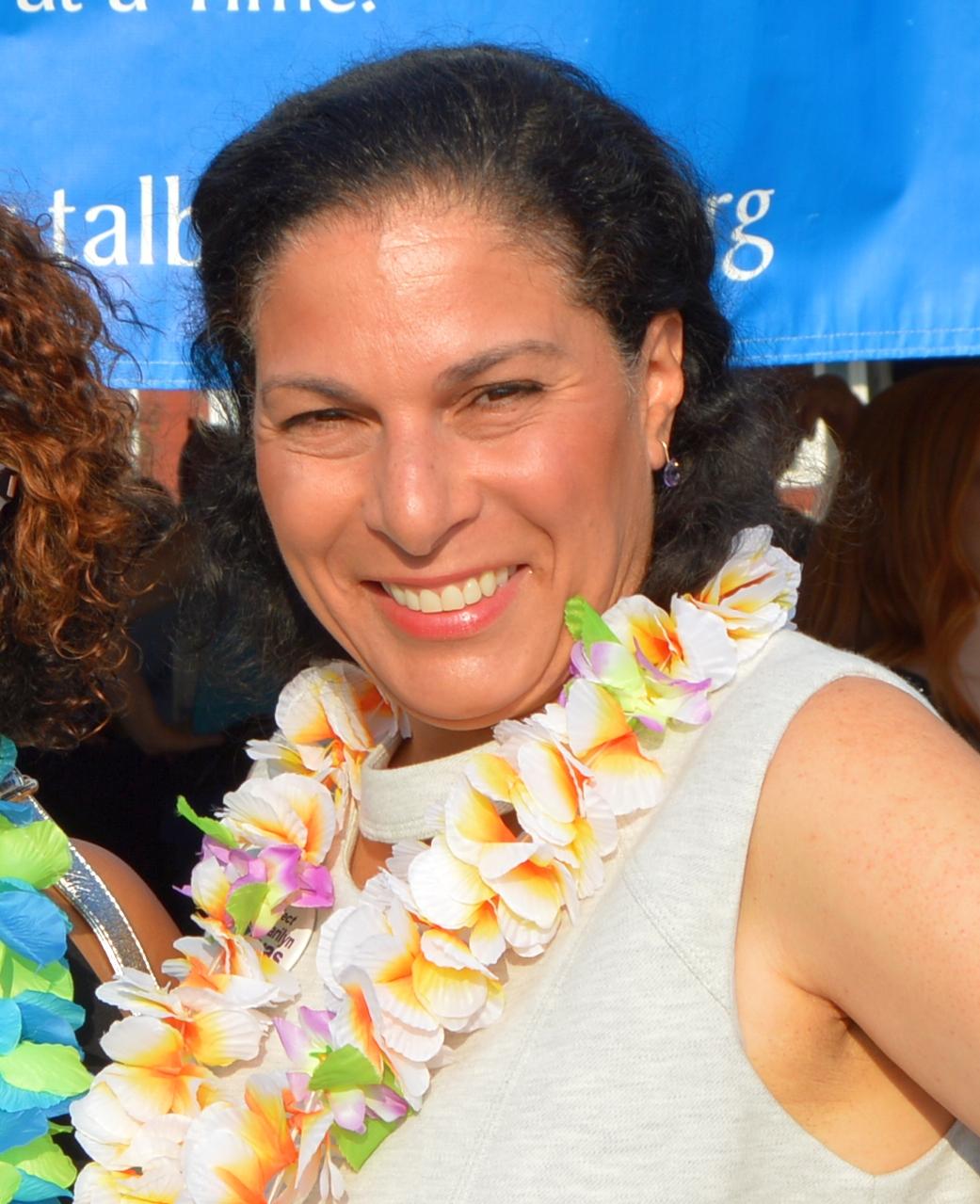 Marilyn Zayas - Wikipedia