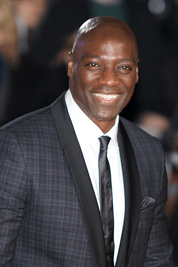 Simon Adebisi - Wikipedia
