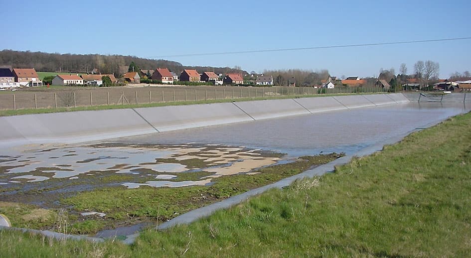 Bassin de rétention des eaux pluviales — Wikipédia