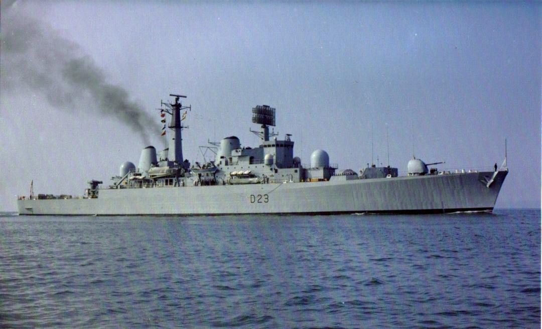 Type 82 destroyer - Wikipedia