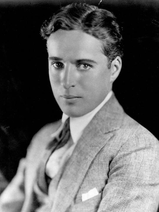 Charlie Chaplin — Wikipédia