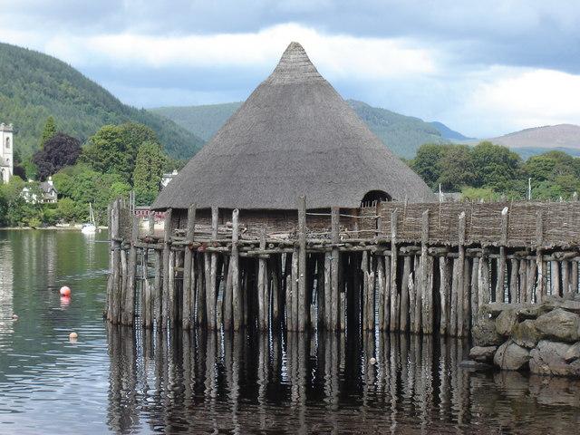 Crannog - Wikipedia