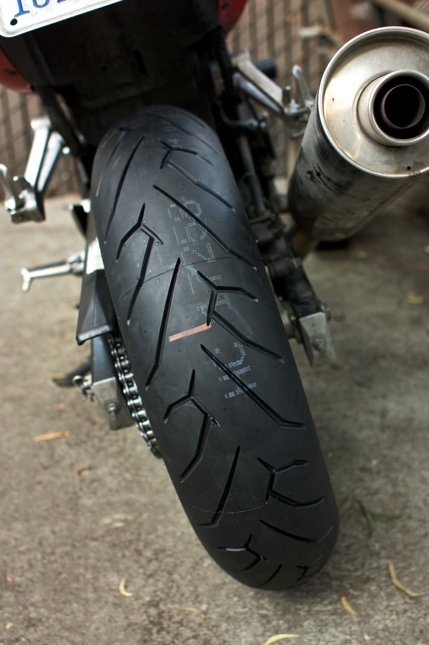 Motorcycle tyre - Wikipedia