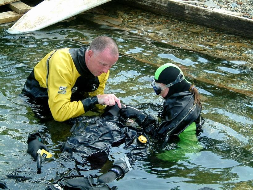 Diver rescue - Wikipedia