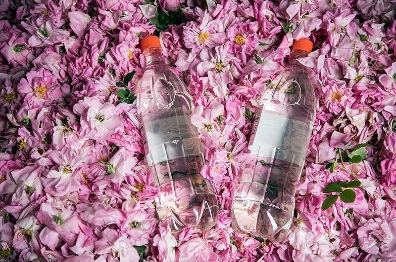 Rose water - Wikipedia