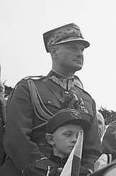 Roman Abraham - Wikipedia