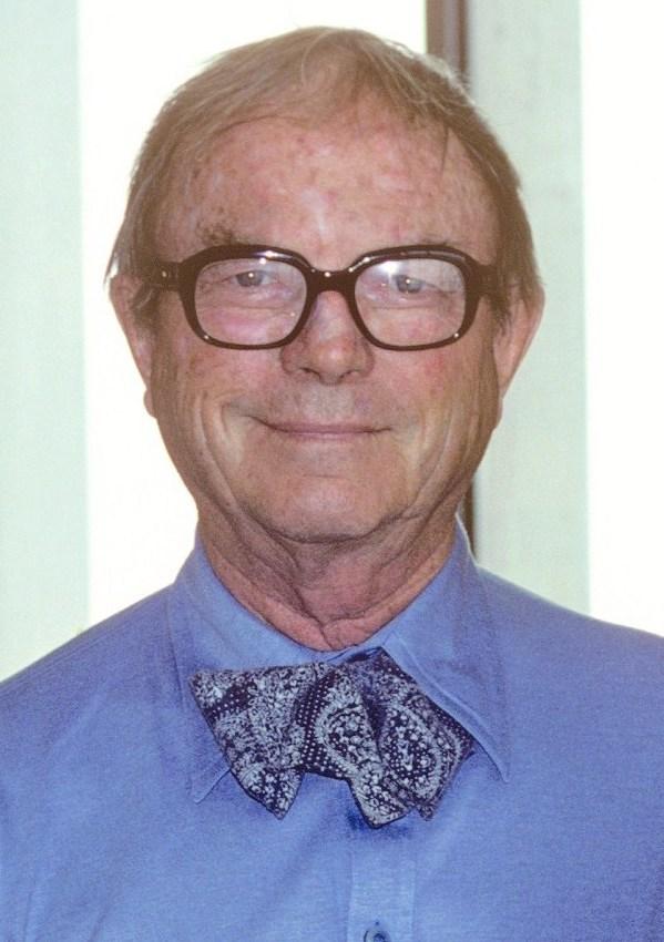 Chuck Jones - Wikipedia