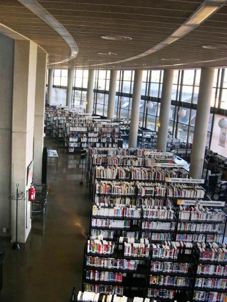 Bibliothèque publique — Wikipédia