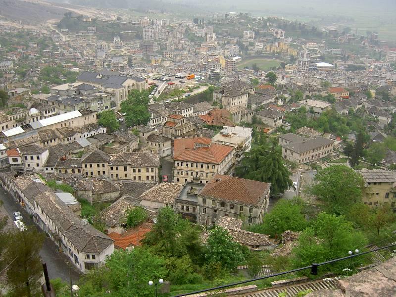 Gjirokastër — Wikipédia