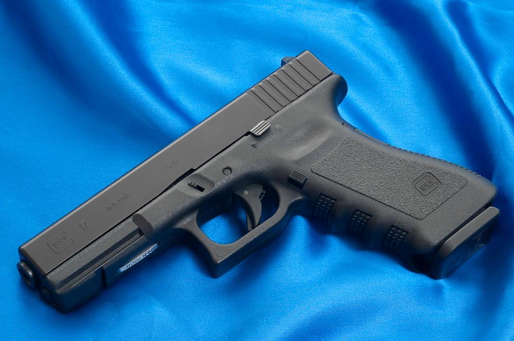 Glock (pistolet) — Wikipédia