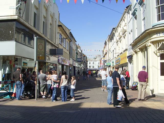Whitehaven — Wikipédia