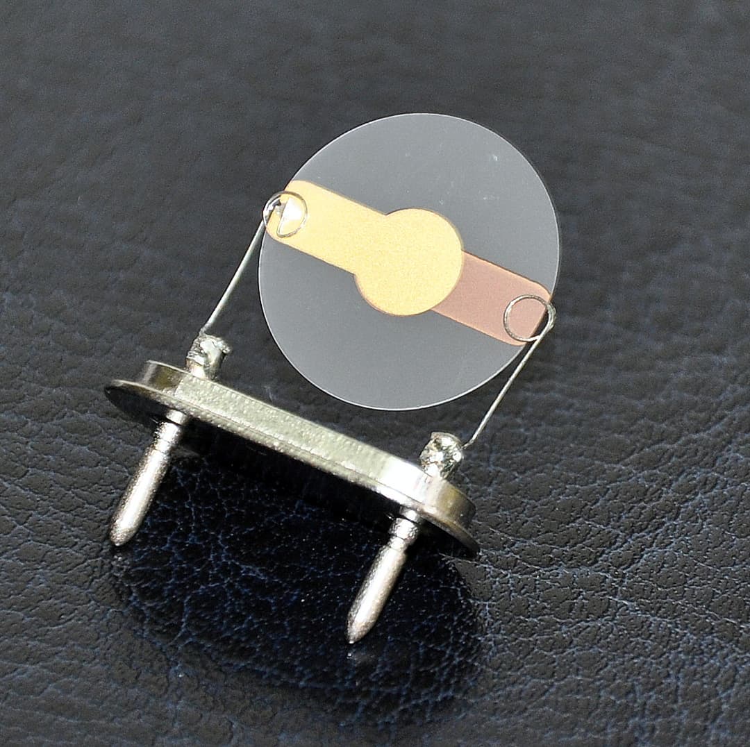 Microbalance à quartz — Wikipédia