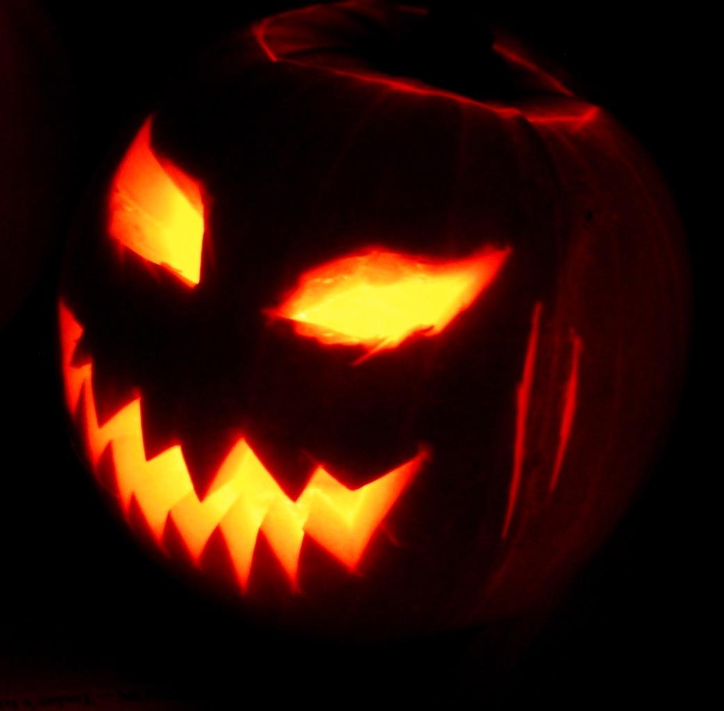 Halloween - Wikipedia