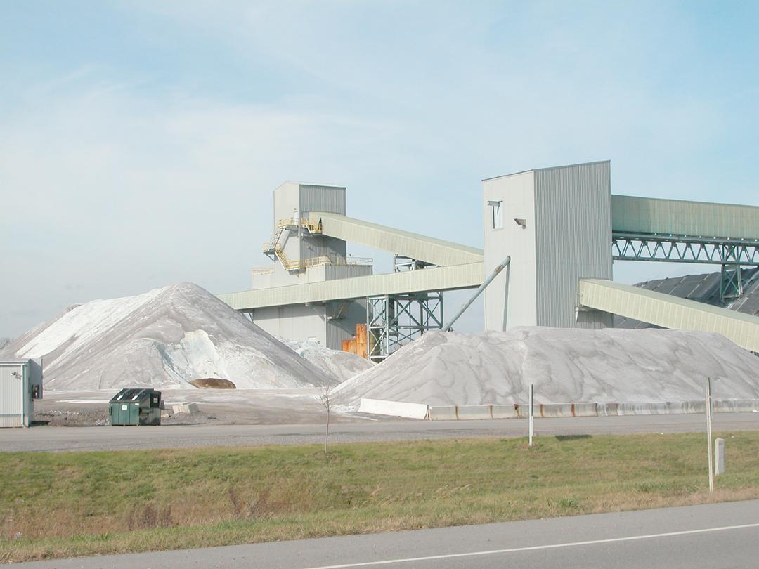 Salt mining - Wikipedia