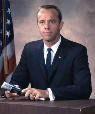 Alan Shepard — Wikipédia