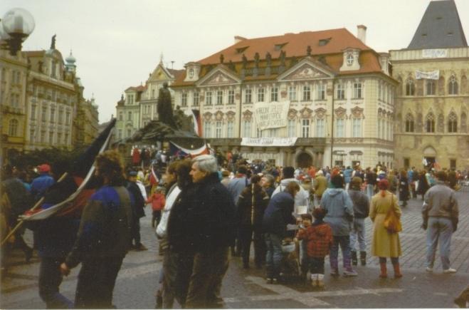 Révolution de Velours — Wikipédia
