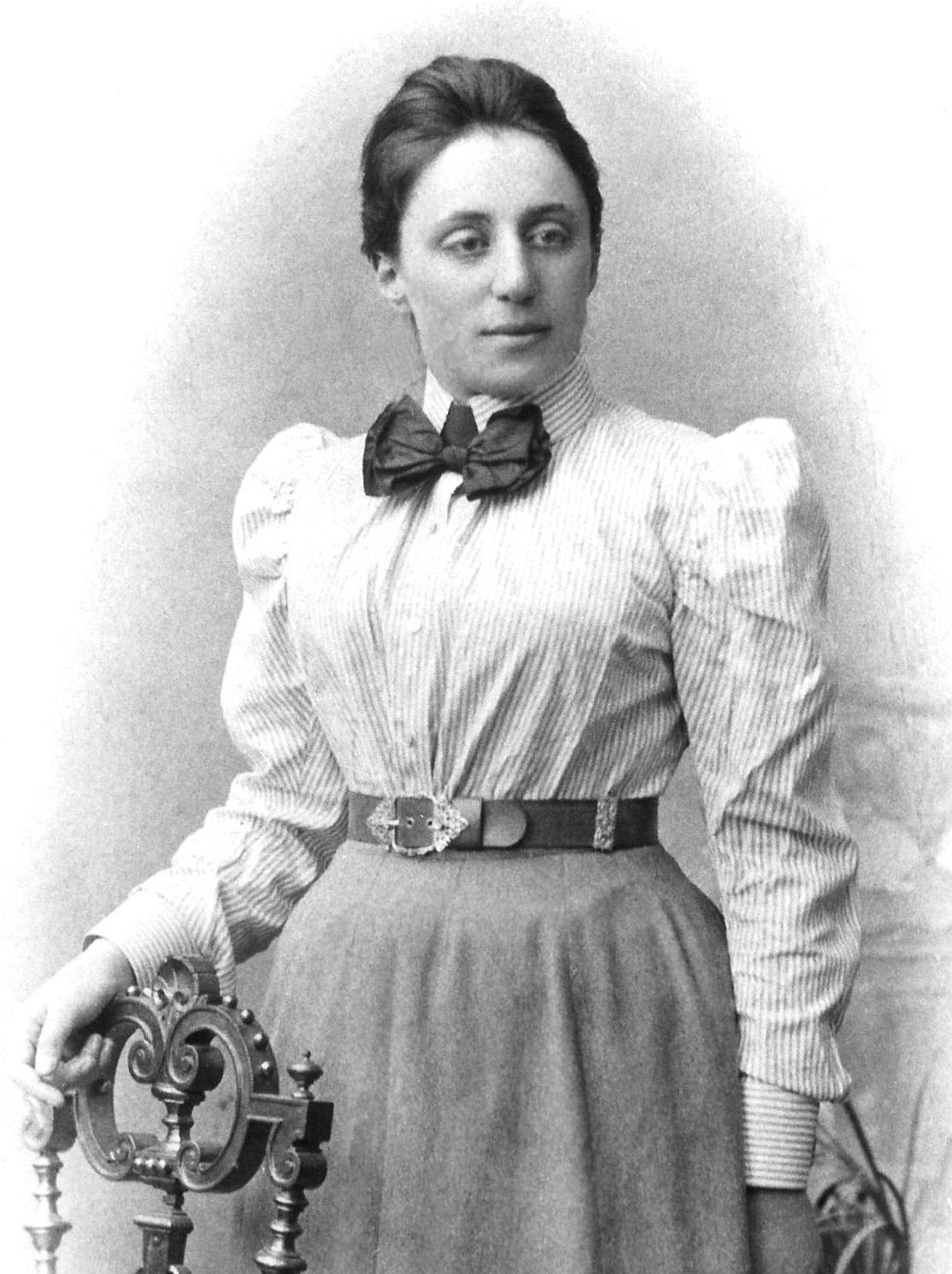 Emmy Noether - Wikipedia