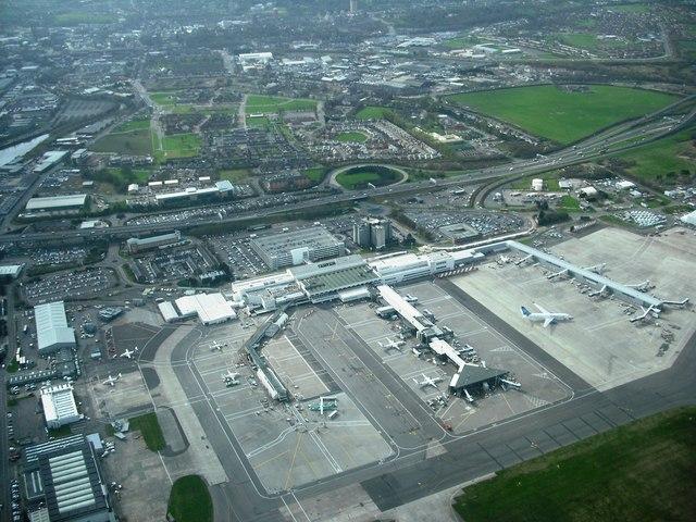 Aéroport international de Glasgow — Wikipédia