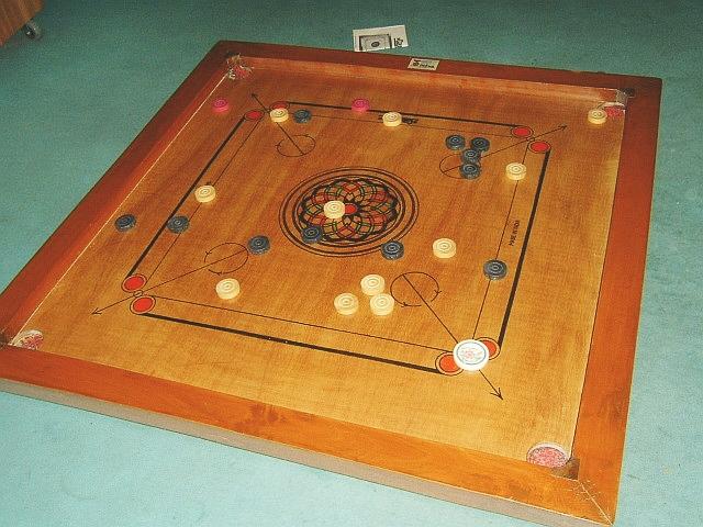 Carrom — Wikipédia