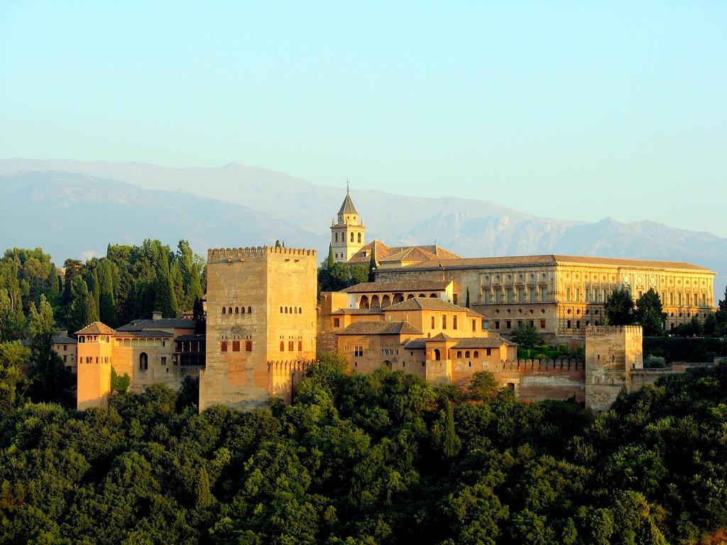 Alhambra (Grenade) — Wikipédia