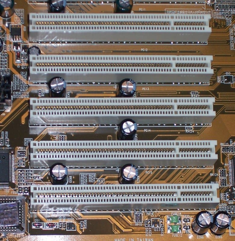 PCI (informatique) — Wikipédia