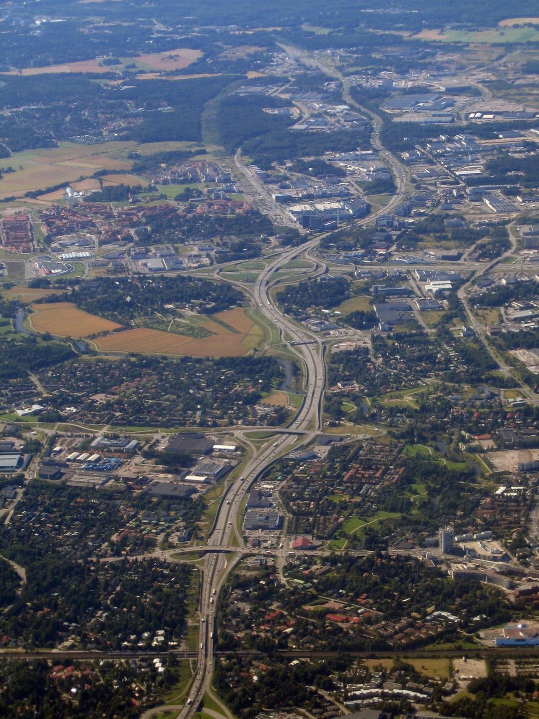 Vantaa — Wikipédia