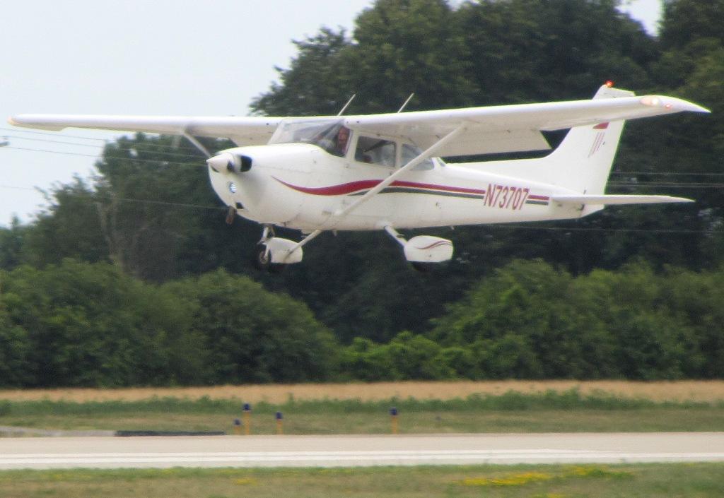 Light aircraft - Wikipedia