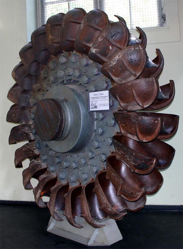 Pelton wheel - Wikipedia