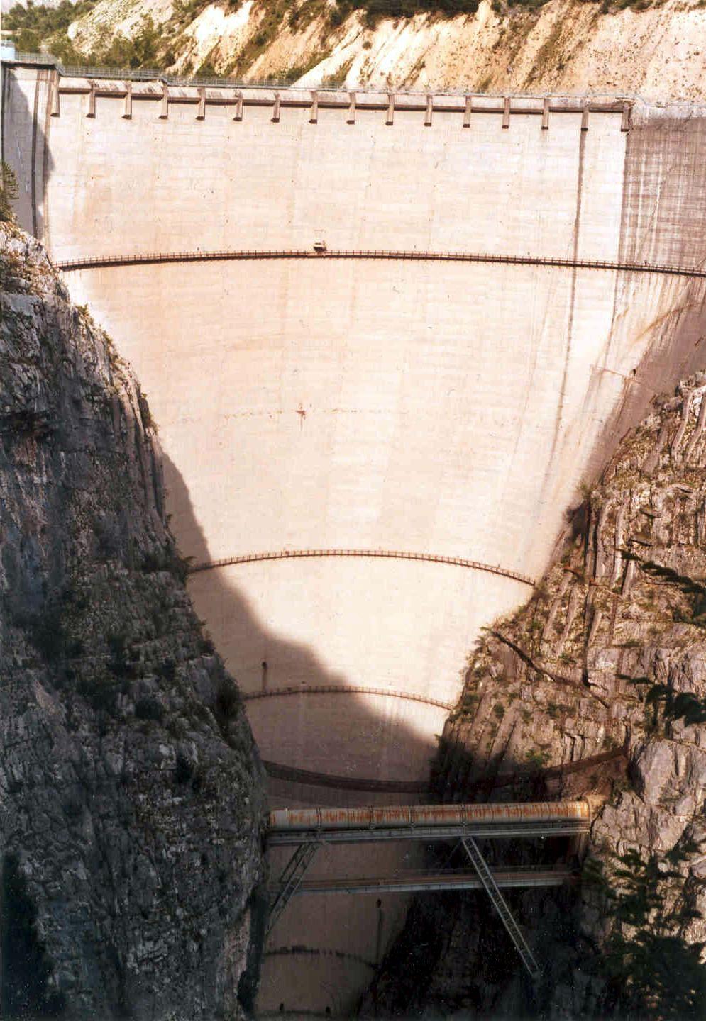 Vajont Dam - Wikipedia