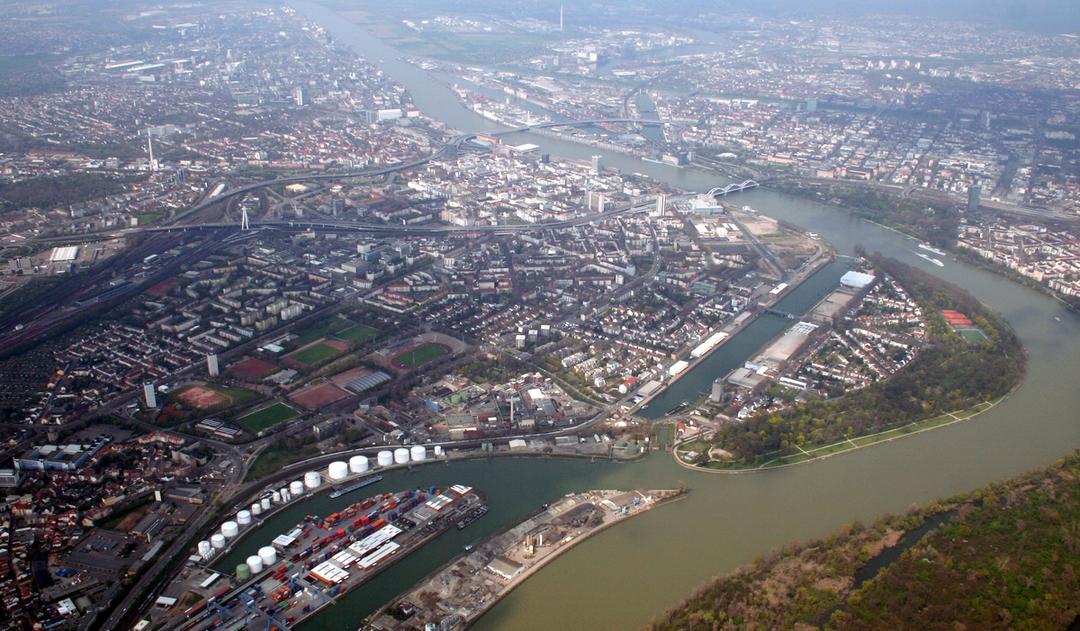 Ludwigshafen - Wikipedia