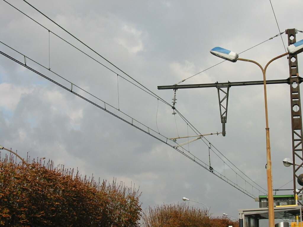 Système d'électrification ferroviaire — Wikipédia