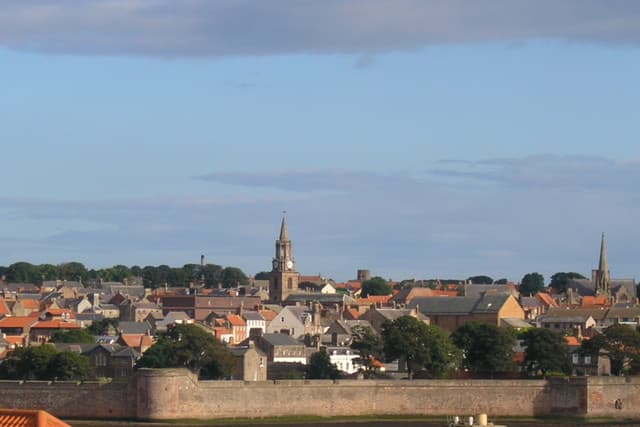 Berwick-upon-Tweed - Wikipedia