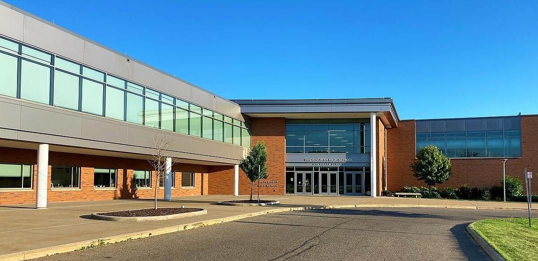 Wadsworth High School - Wikipedia