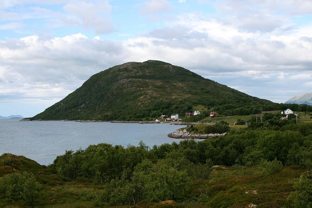 Kvæfjord — Wikipédia