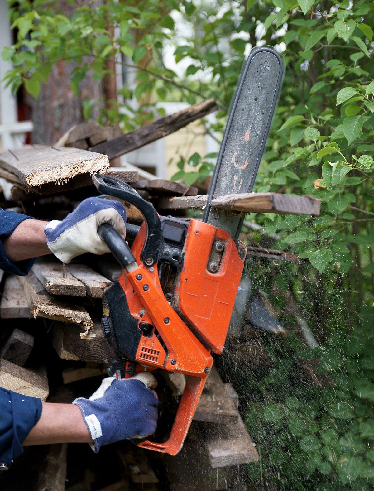 Chainsaw - Wikipedia