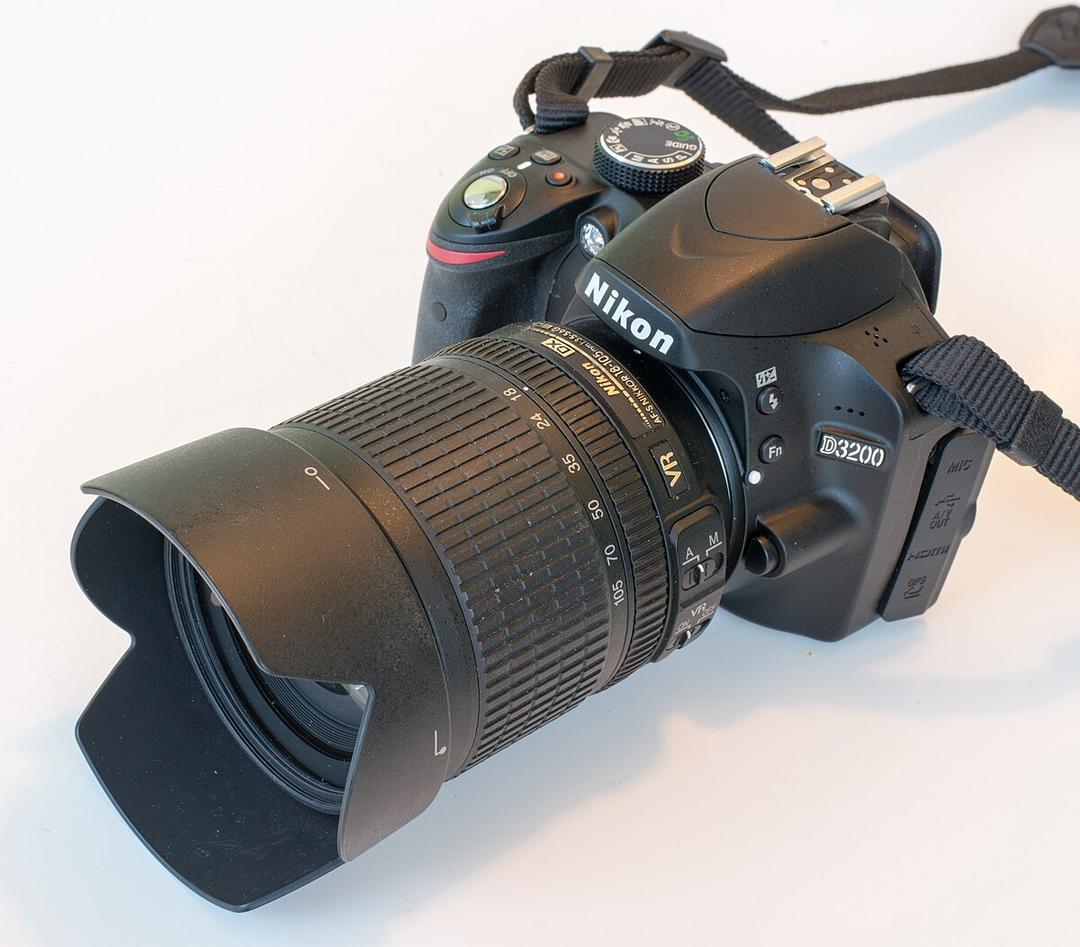 Appareil photographique reflex numérique — Wikipédia