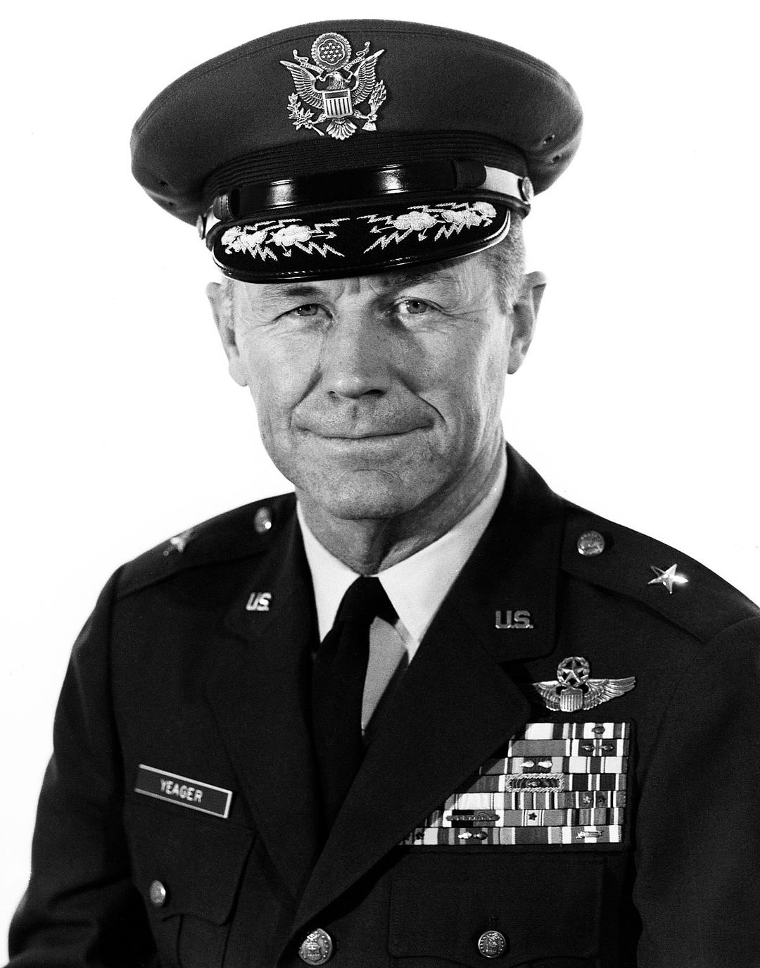 Chuck Yeager - Wikipedia