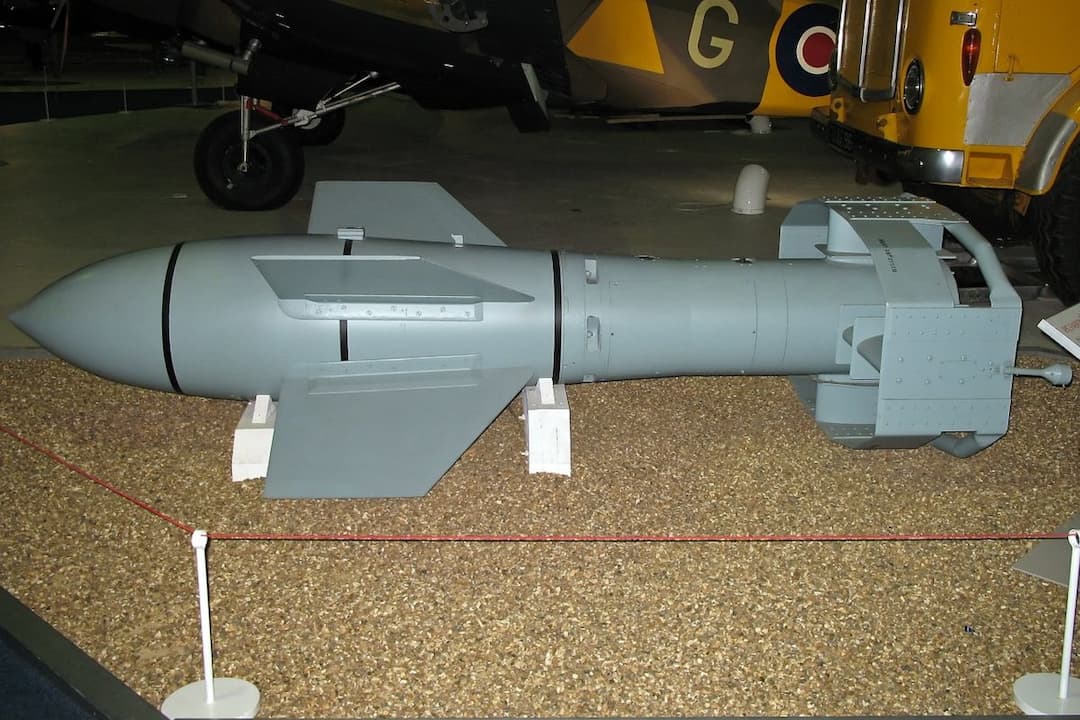 Glide bomb - Wikipedia