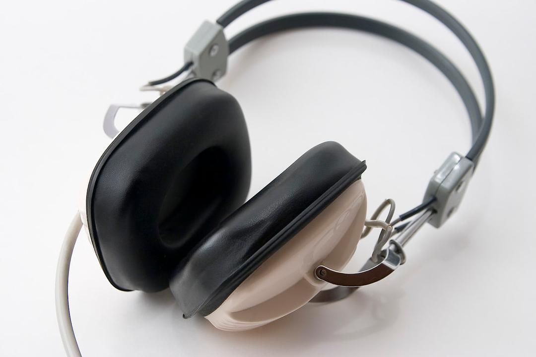 Casque audio — Wikipédia