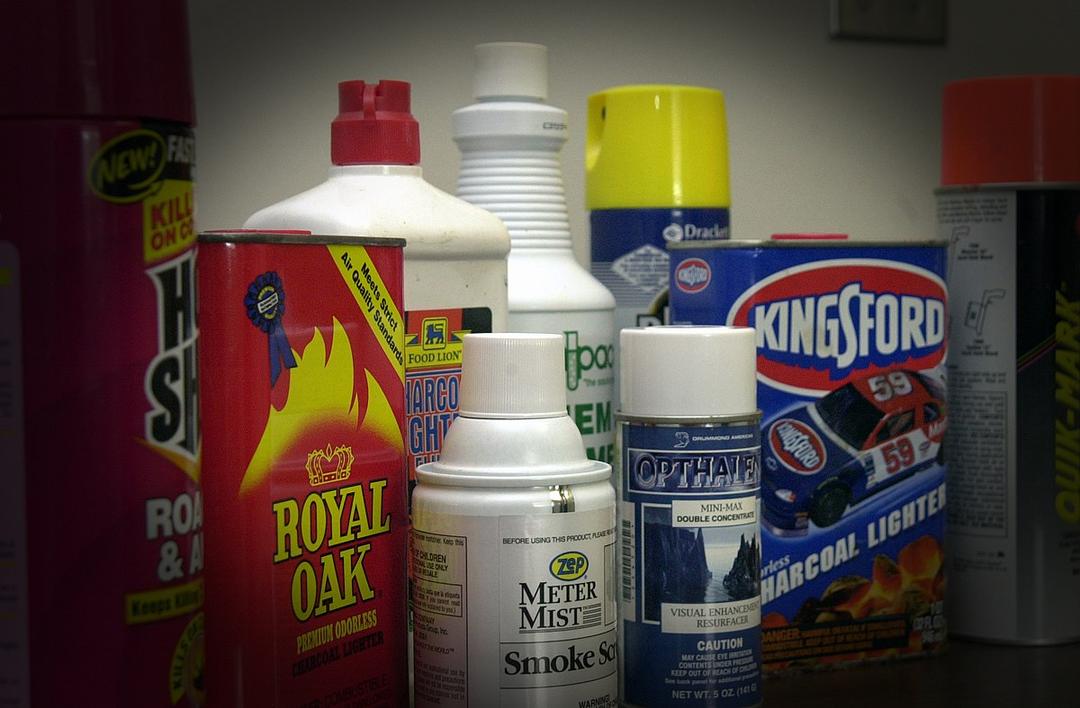 Household chemicals - Wikipedia