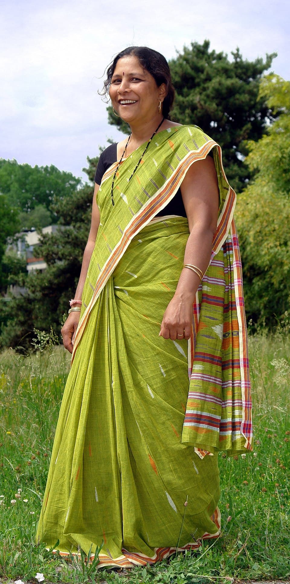 Sari (vêtement) — Wikipédia