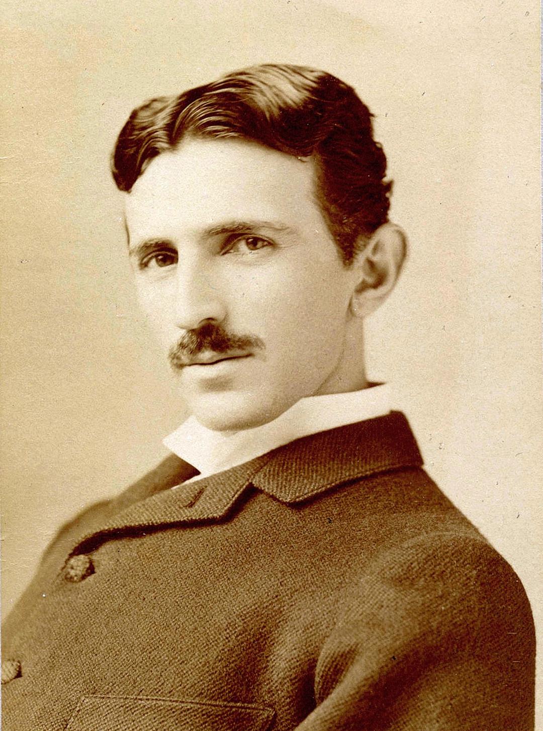 Nikola Tesla — Wikipédia