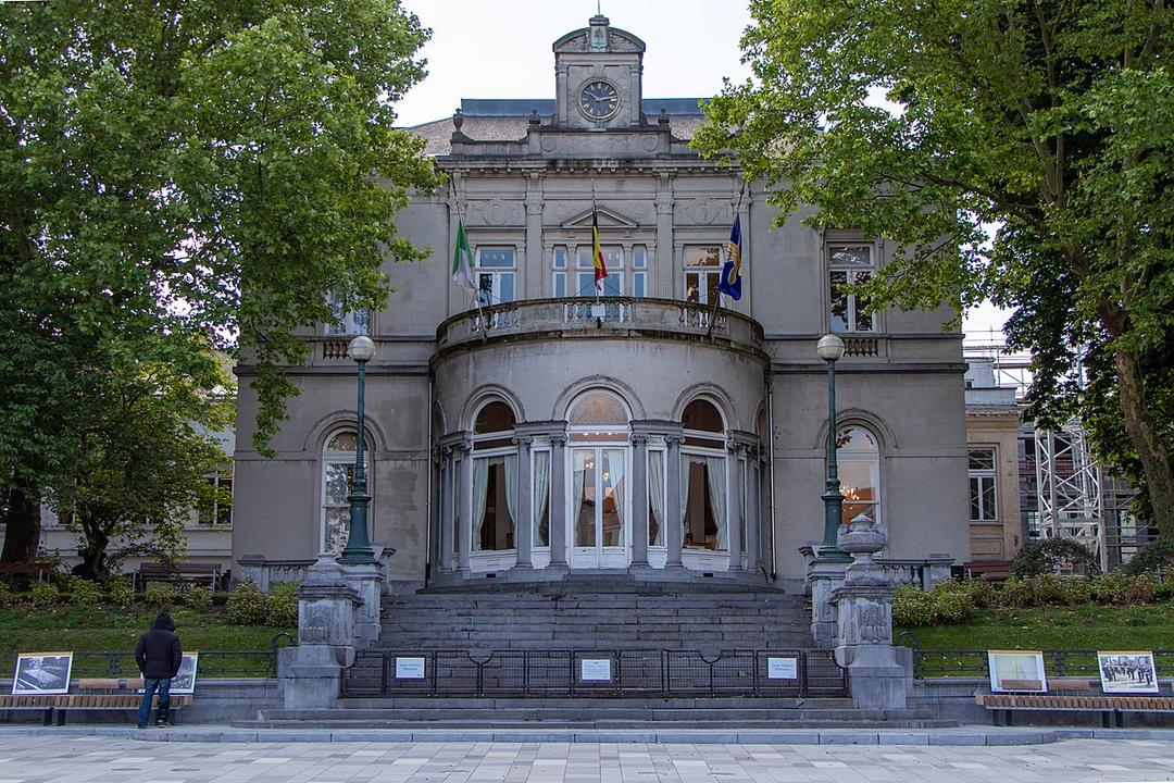Ixelles — Wikipédia