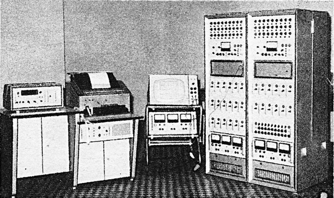 Calculateur analogique — Wikipédia