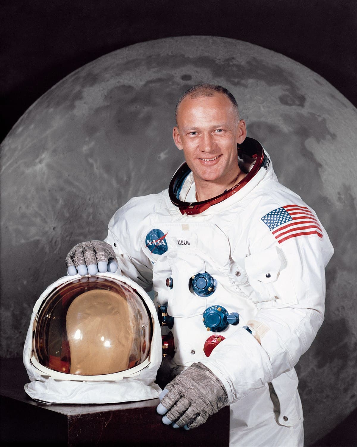 Buzz Aldrin - Wikipedia