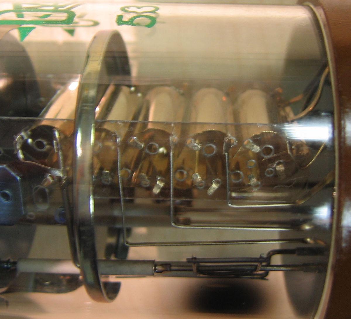 Photomultiplier tube - Wikipedia