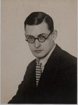 Raymond Queneau - Wikipedia